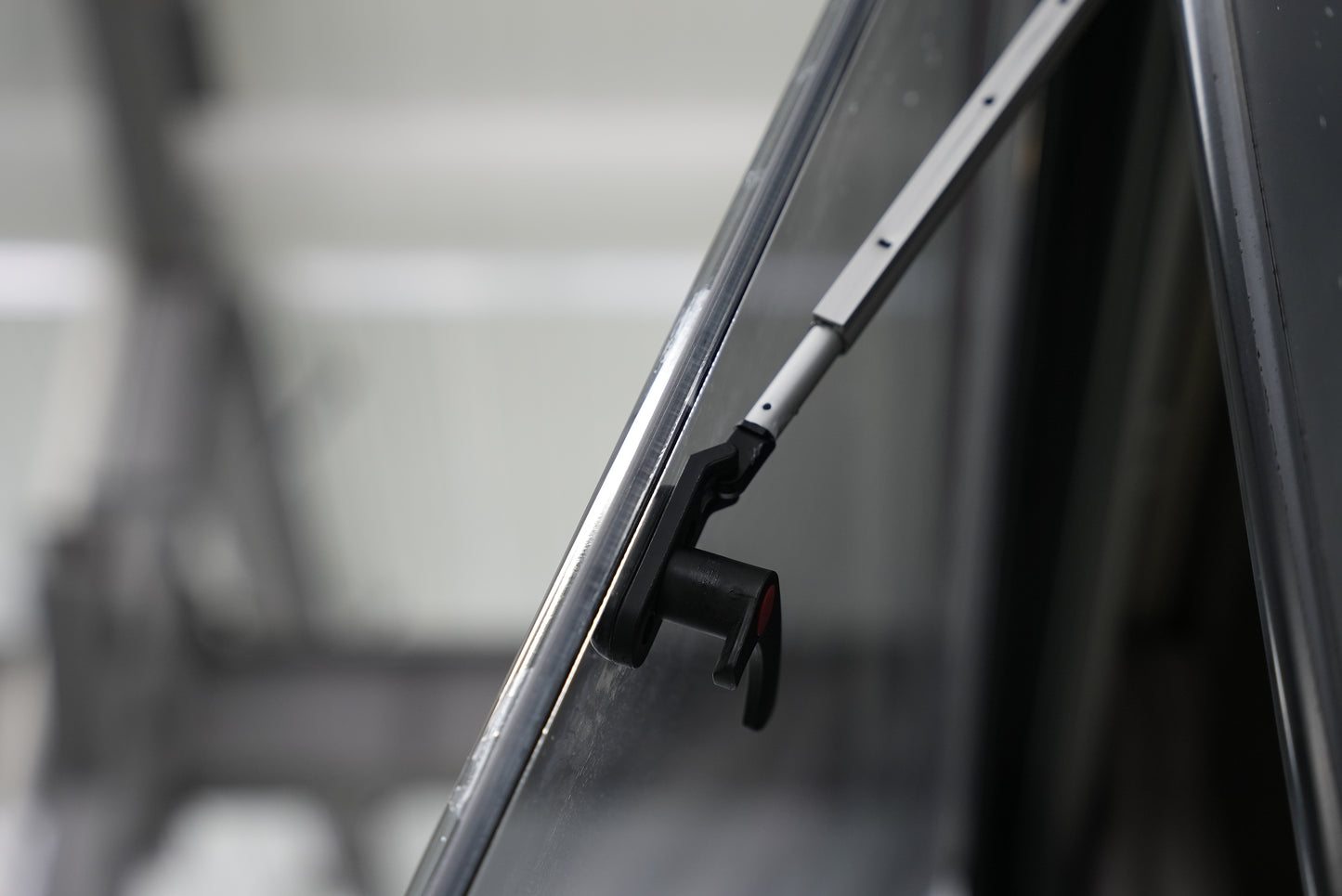 2 Window Struts for Dual Pane Windows