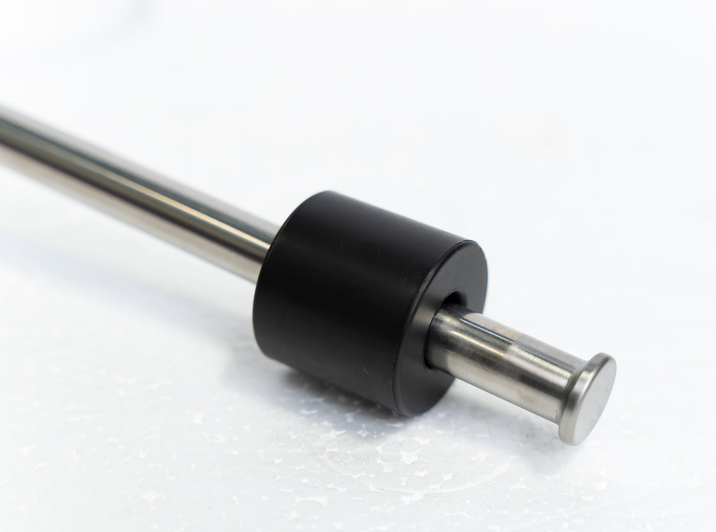 Water line fitting (black)
