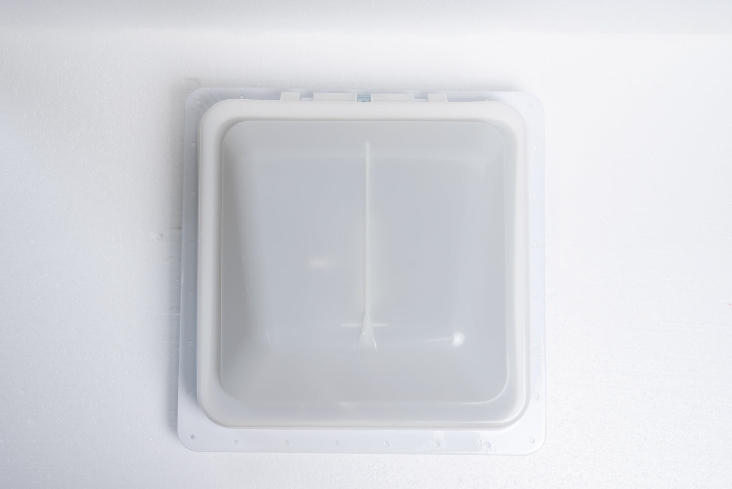 Basic Bathroom Fan with LED Light - 12v