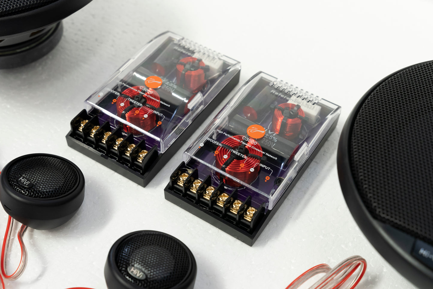 9-HiFi Stereo System (4 Tweeters + 4 Mid-Range Speakers+1 Subwoofer)