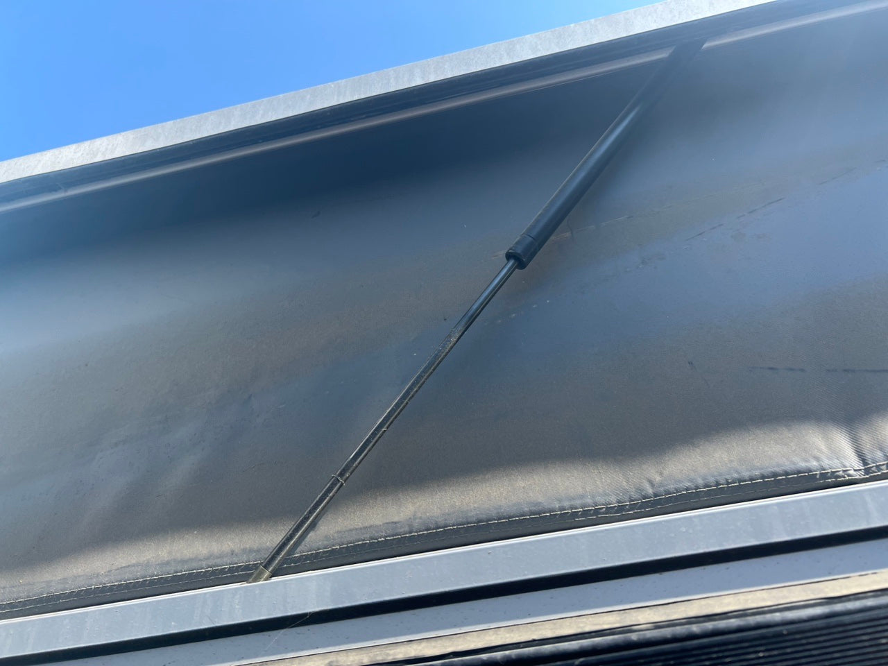 Pop top Gas Strut - HQ12