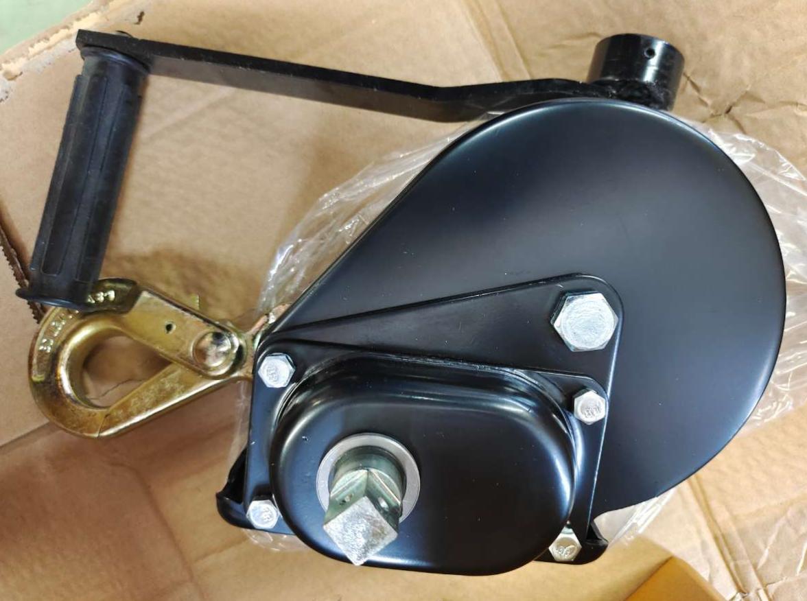 Winch - Dominator