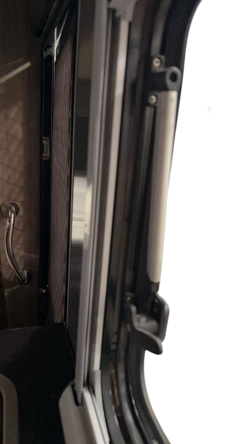 HQ15 Blackseries Window (Include Window Shade) | Passenger Side Front 3rd - 17×19 Inch + 2 Window Struts for Dual Pane Windows -8 Inch | 2022 Model Or Newer