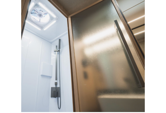 Glass/Aluminum shower door