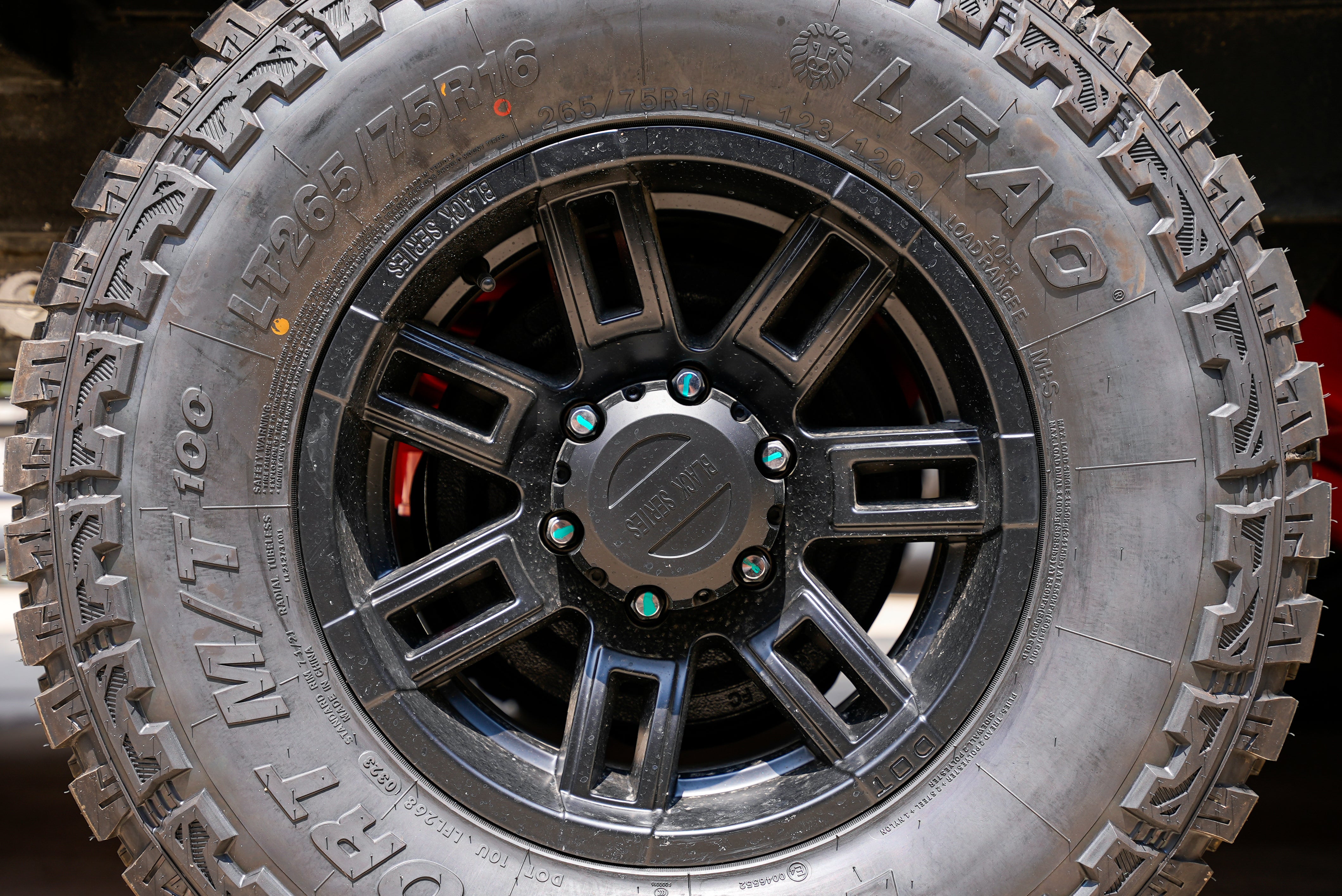 16inch Off-road Tires 265 75 R16 – Carbonogy