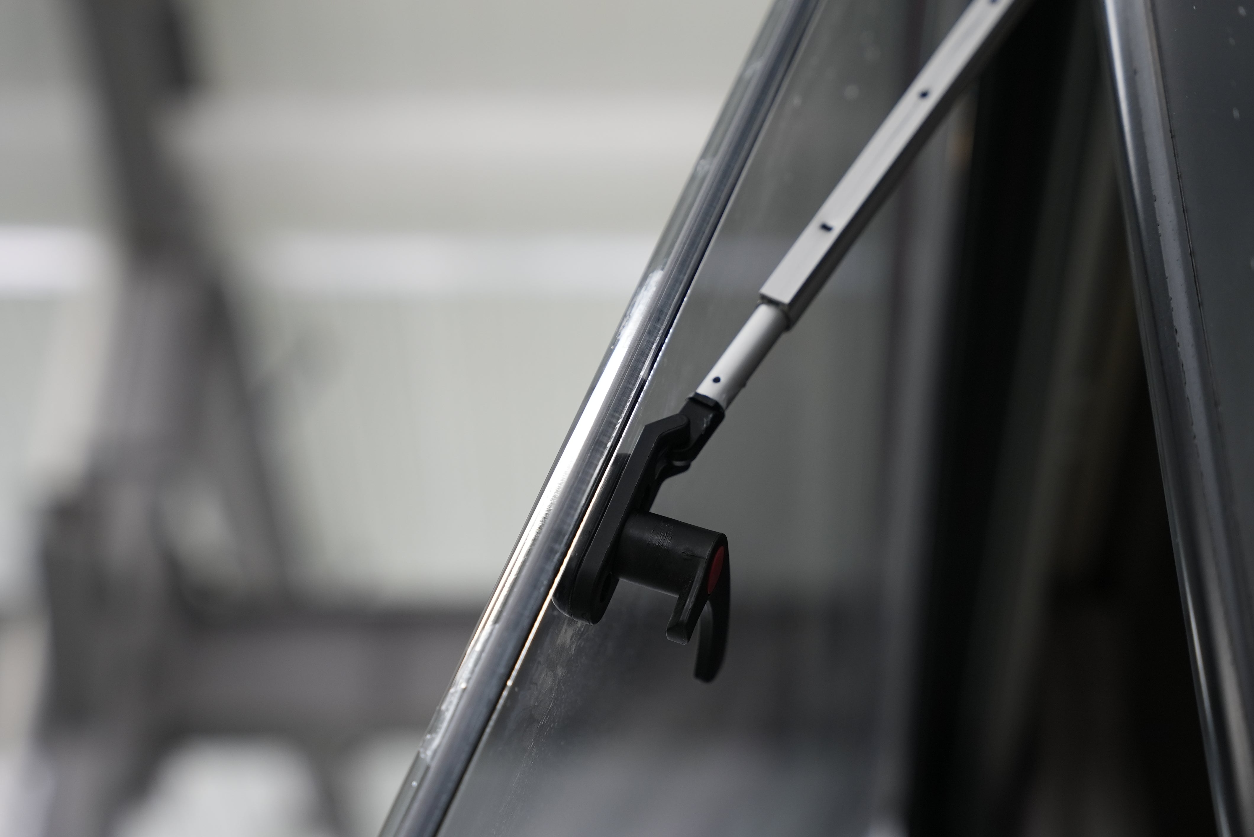 2 Window Struts for Dual Pane Windows