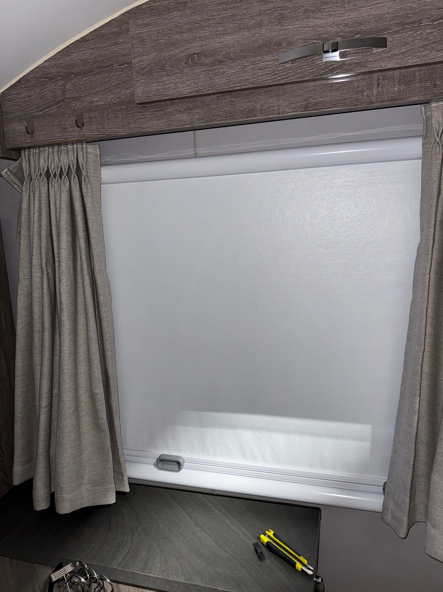 Blackseries Window (Include Window Shade) - 38.5 × 30 7/8 Inch + 2 Window Struts for Dual Pane Windows -11 Inch | Fits HQ17 | 2022 Model Or Newer