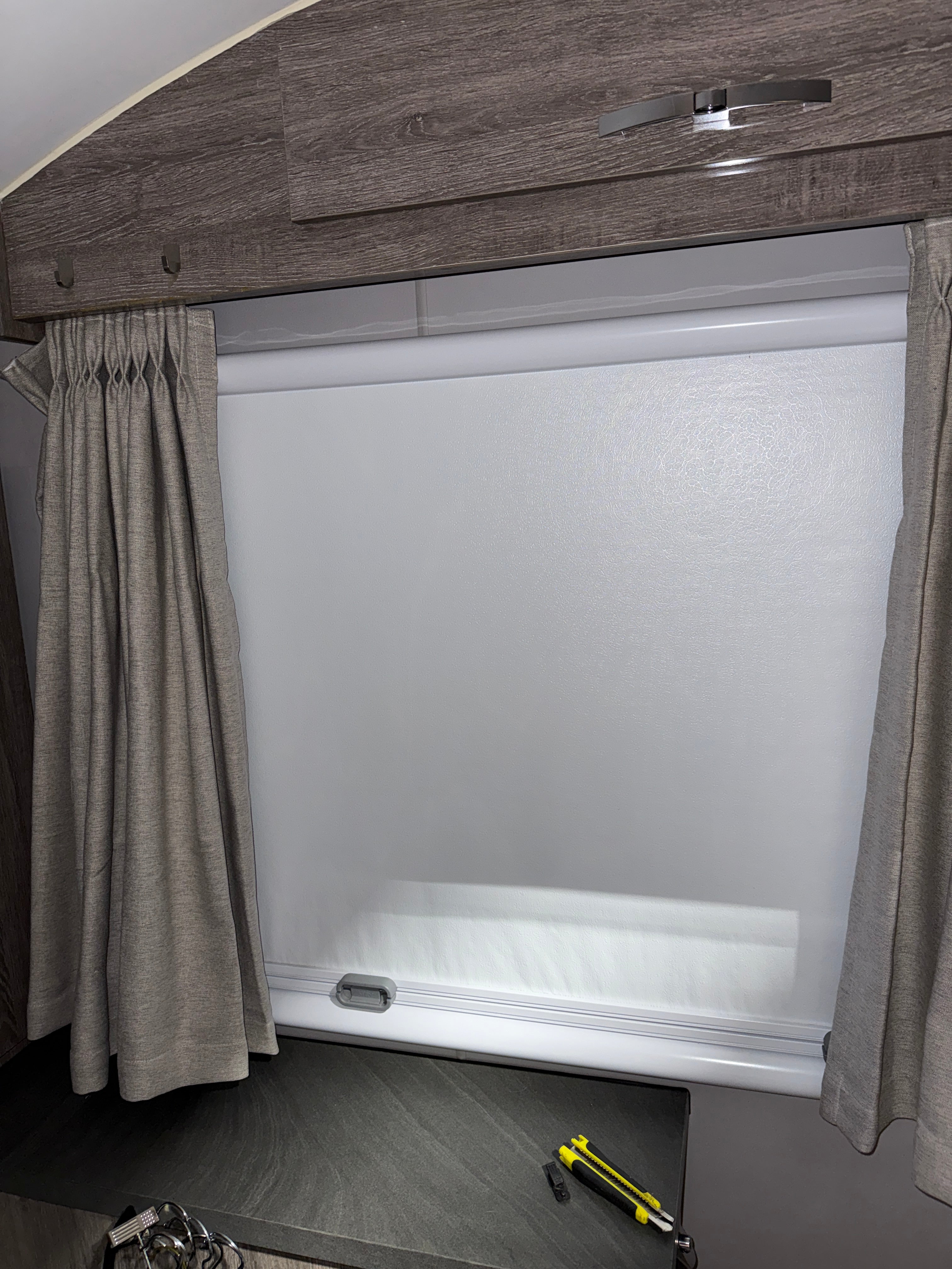 Blackseries Window (Include Window Shade) - 38.5 × 30 7/8 Inch + 2 Window Struts for Dual Pane Windows -11 Inch | Fits HQ17 | 2022 Model Or Newer