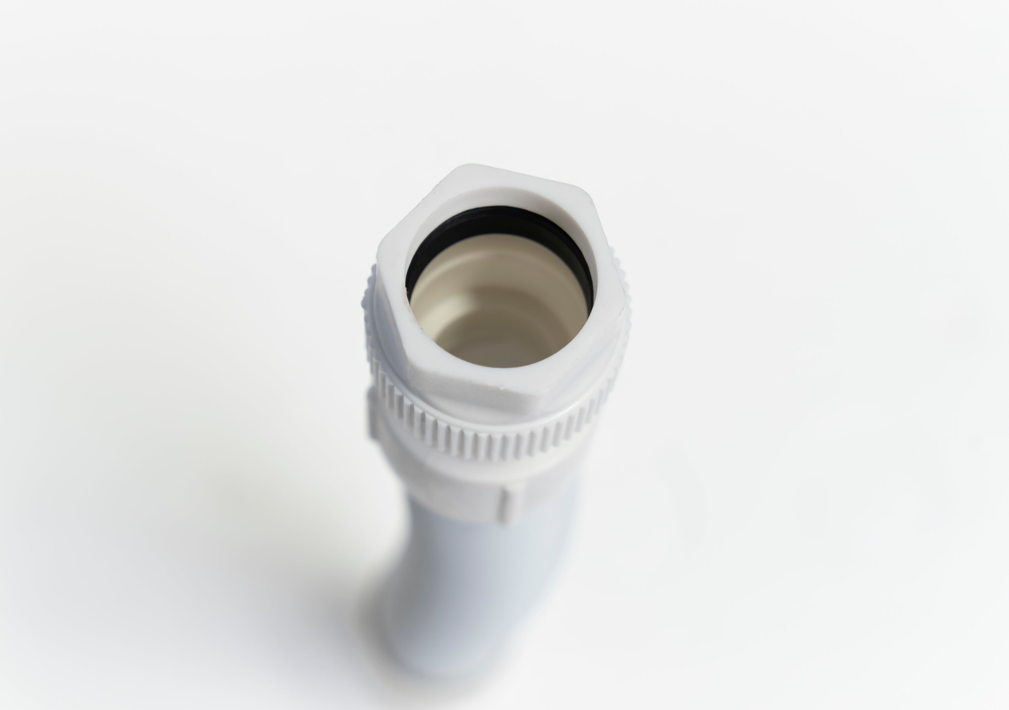 Outside kitchen drain - flexible pipe