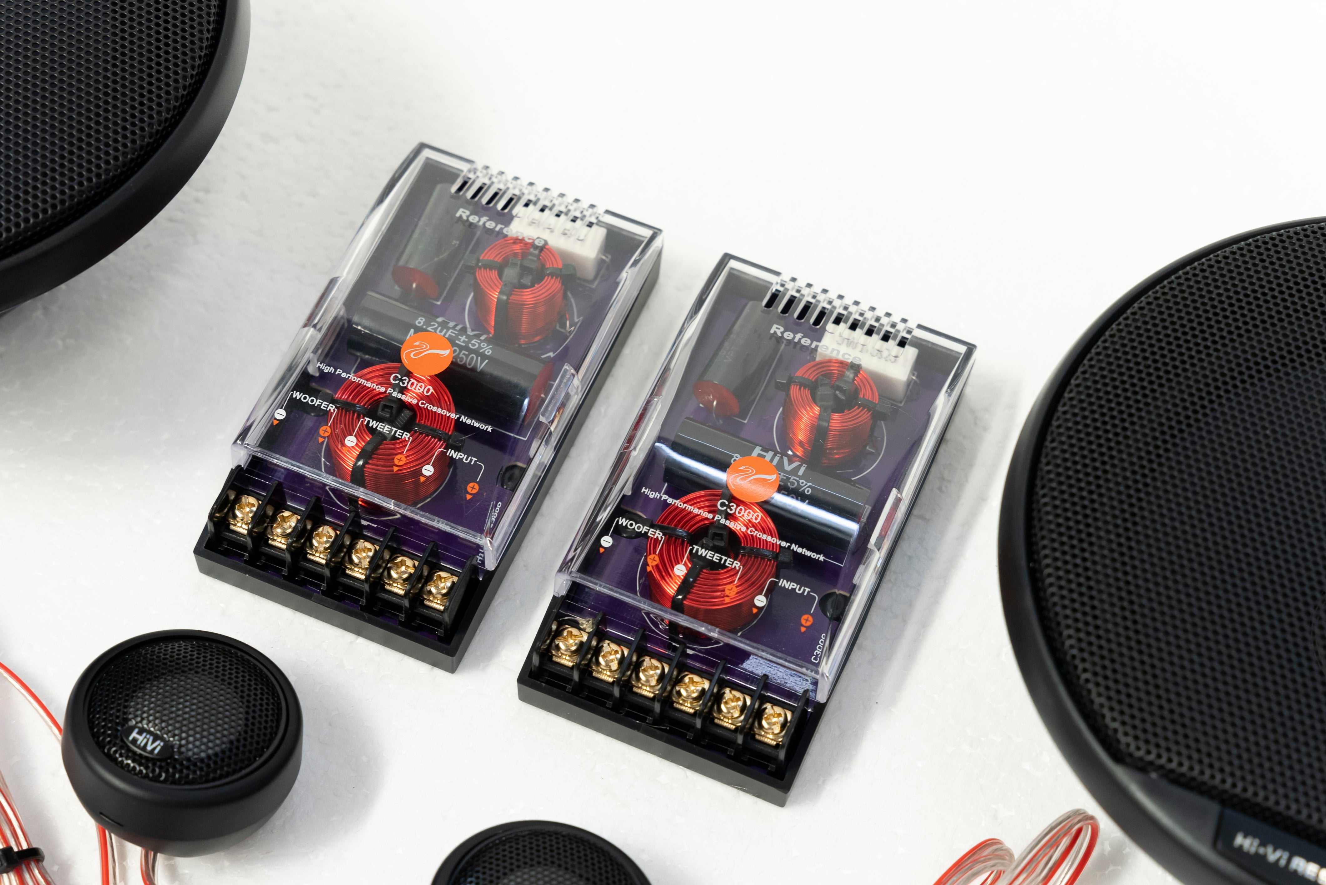 9-HiFi Stereo System (4 Tweeters + 4 Mid-Range Speakers+1 Subwoofer)