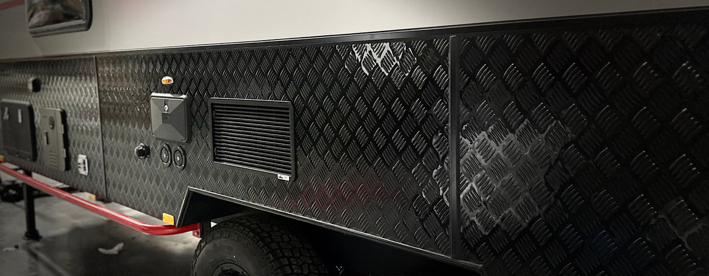 Side Diamond Plate Panel ×3 & Rear Diamond Plate Panel for HQ19