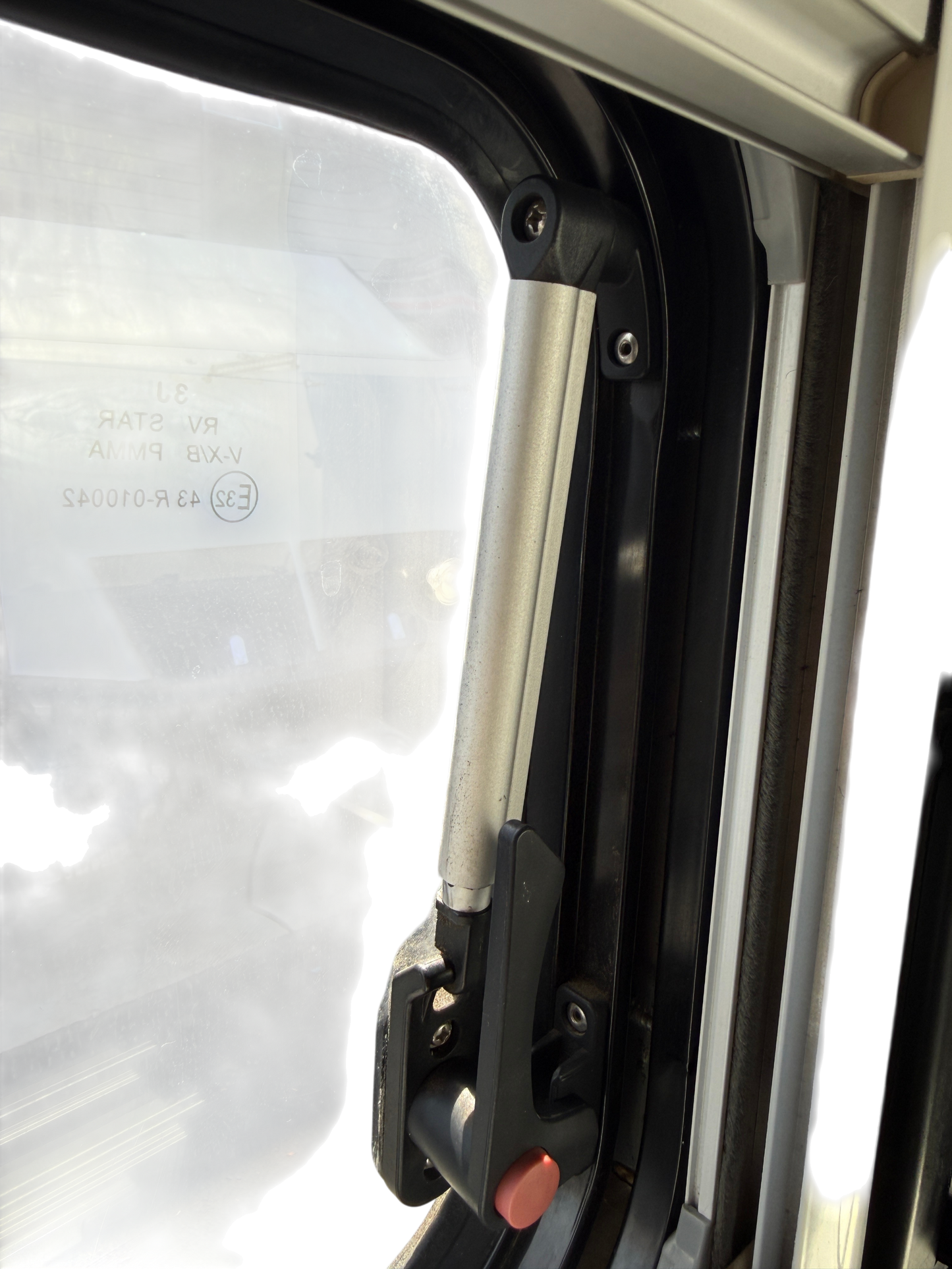 Blackseries Window (Include Window Shade) - 18 7/8 × 11 Inch + 2 Window Struts for Dual Pane Windows -6 Inch | Fits HQ17 | 2022 Model Or Newer